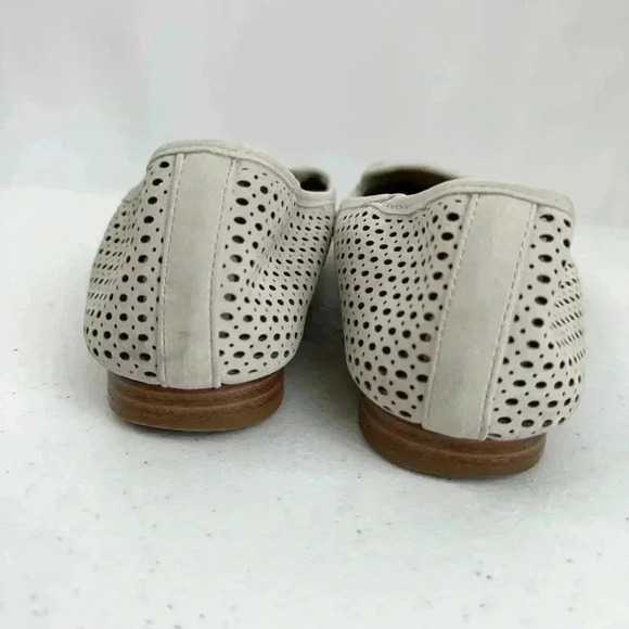 TORRID Women’s Perforated Extra Wide Loafer Off White Flats Breathable Size 9 WW - Picture 8 of 14